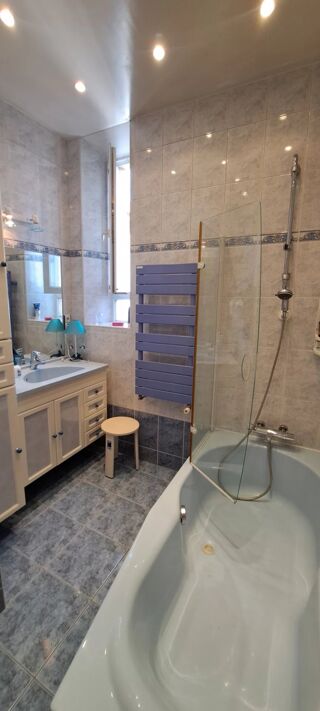  Appartement à vendre 5 pièces 151 m²