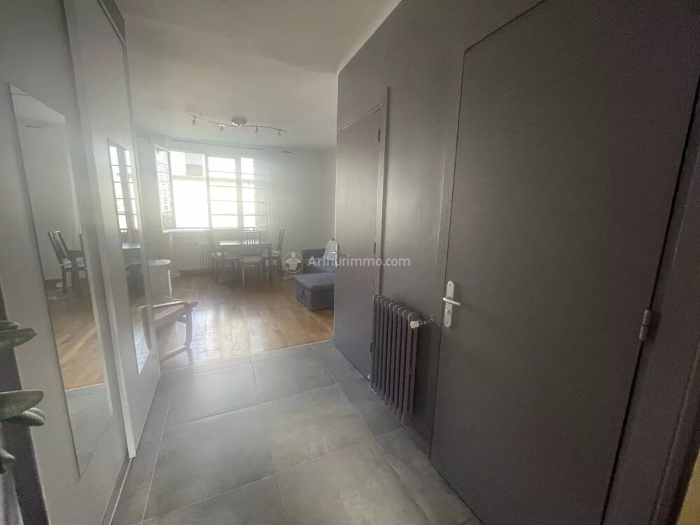 À LOUER - Appartement T2 de 56 m² au Gratte-Ciel