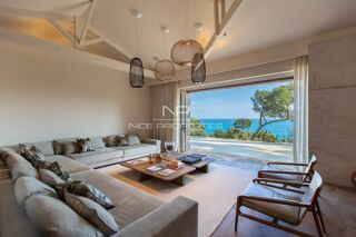  Villa  vendre 12 pices 360 m