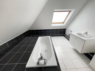  Appartement à louer 2 pièces 60 m²