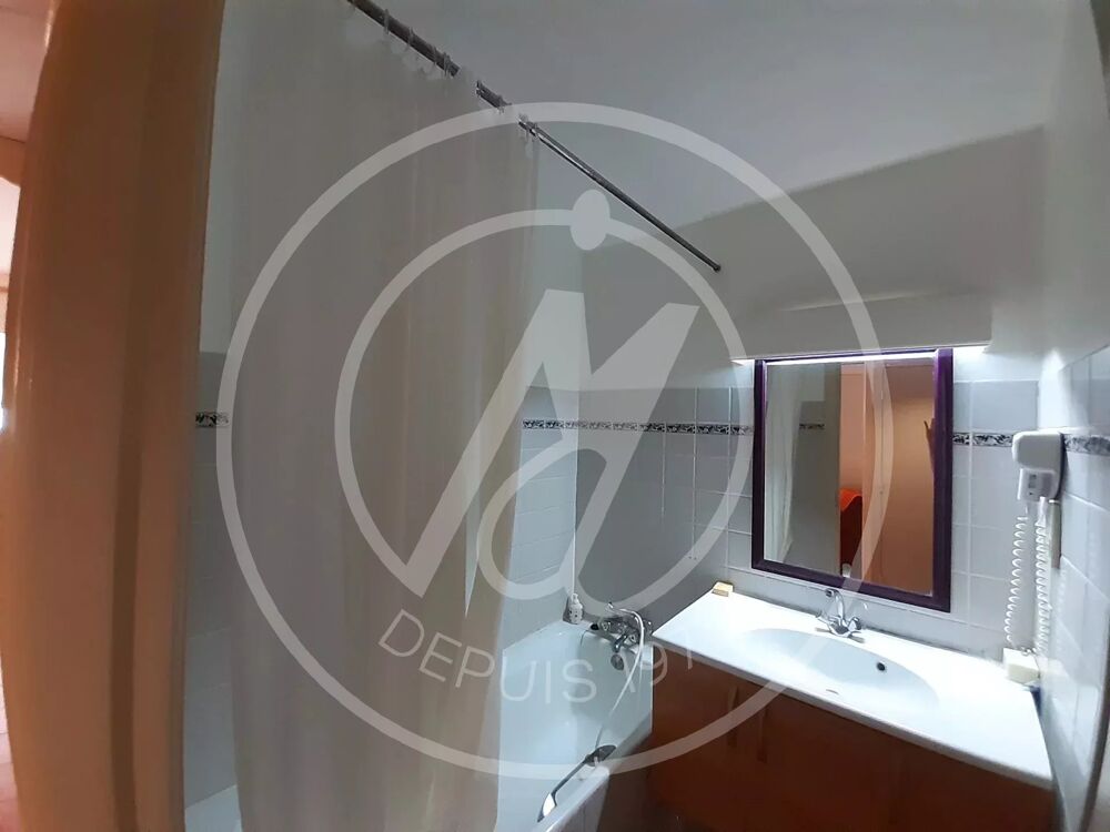 STUDIO MEUBLE - RESIDENCE AVEC PISCINE ET ACCES MER - SAINT FRAN