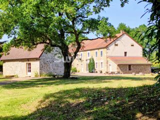 Maison 15 pièces 635 m² · à Arnay-le-Duc · 635 m² · 645 000 €