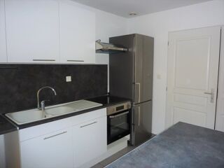  Appartement à louer 5 pièces 90 m²