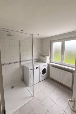  Appartement à louer 3 pièces 86 m²