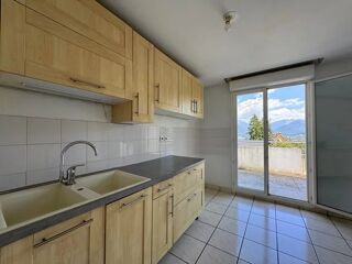  Appartement à louer 4 pièces 78 m²