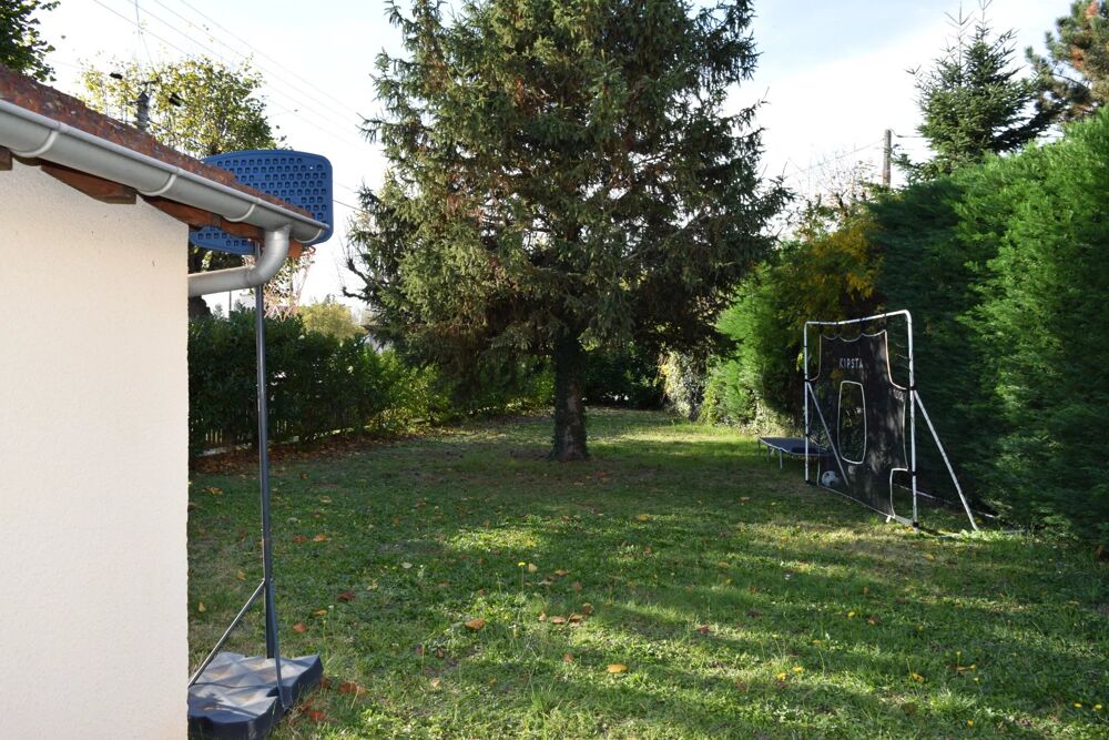 Vente Maison Maison familiale avec double garage et terrain arboré Roanne