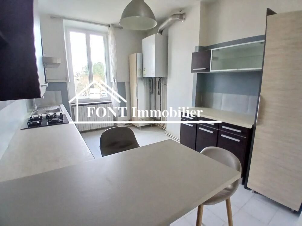 SAINT-CHAMOND, SPACIEUX APPARTEMENT 2 CHAMBRES ( OU 3)