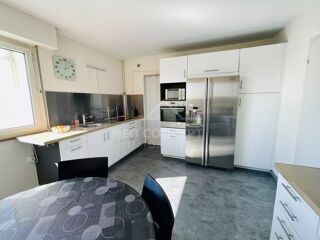  Appartement  vendre 6 pices 140 m