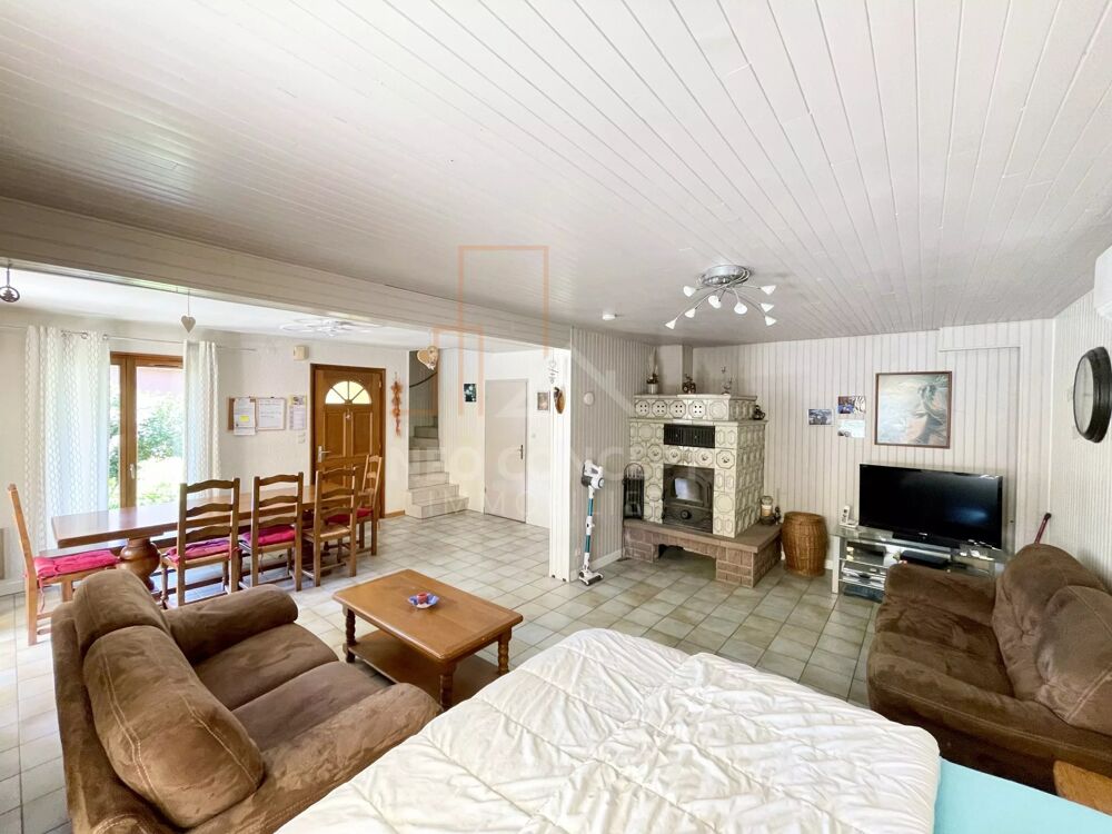 Belle maison de type 7/8 pièces de 152,35 m² habitables à HAGUEN