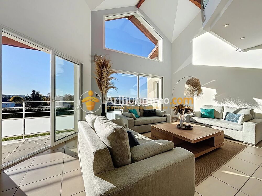Magnifique villa contemporaine avec vue dégagée