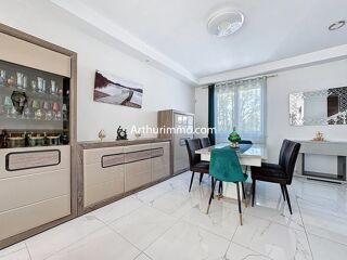  Maison à vendre 10 pièces 220 m²