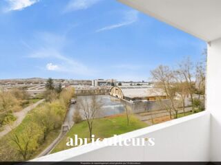  Appartement  vendre 4 pices 80 m