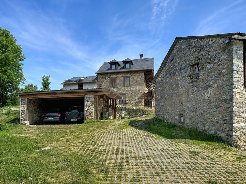 Vente Maison Maison rénovée proche Massat Massat
