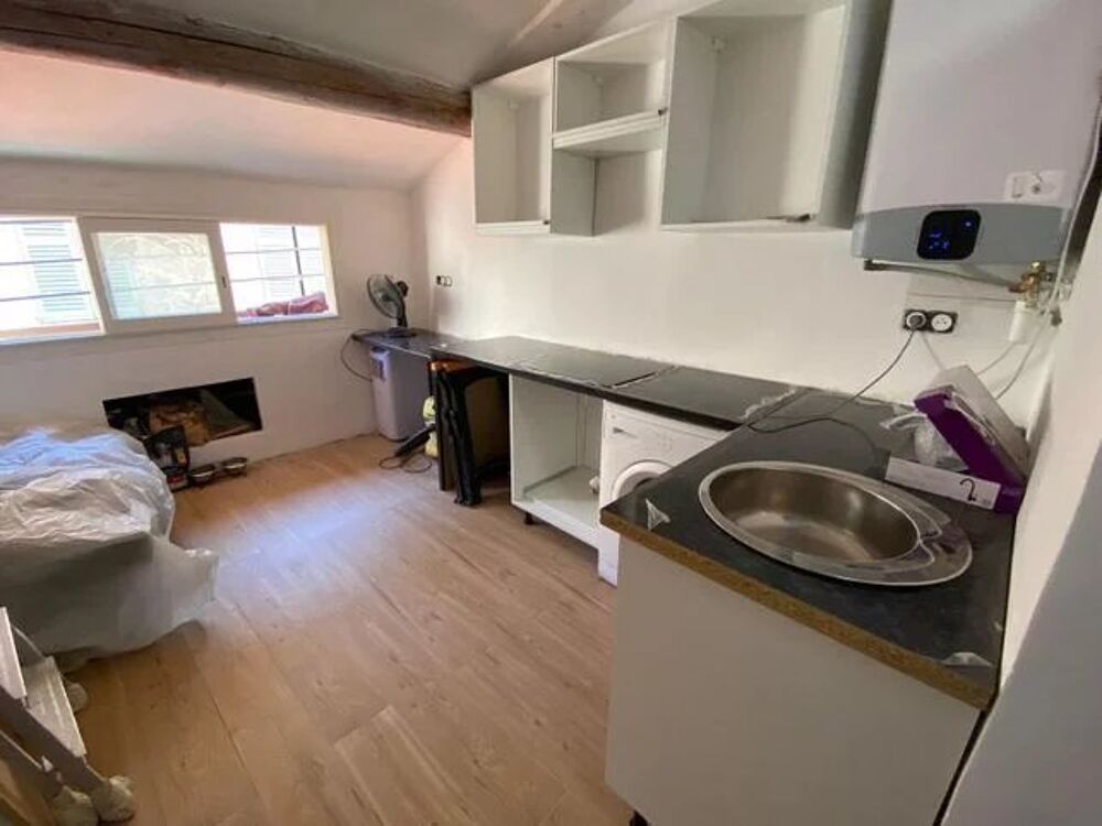 Location Appartement F1bis avec mezzanine au centre d'antibes Antibes