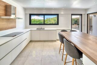  Maison à louer 6 pièces 175 m²