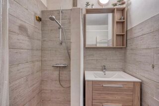  Appartement à louer 4 pièces 90 m²