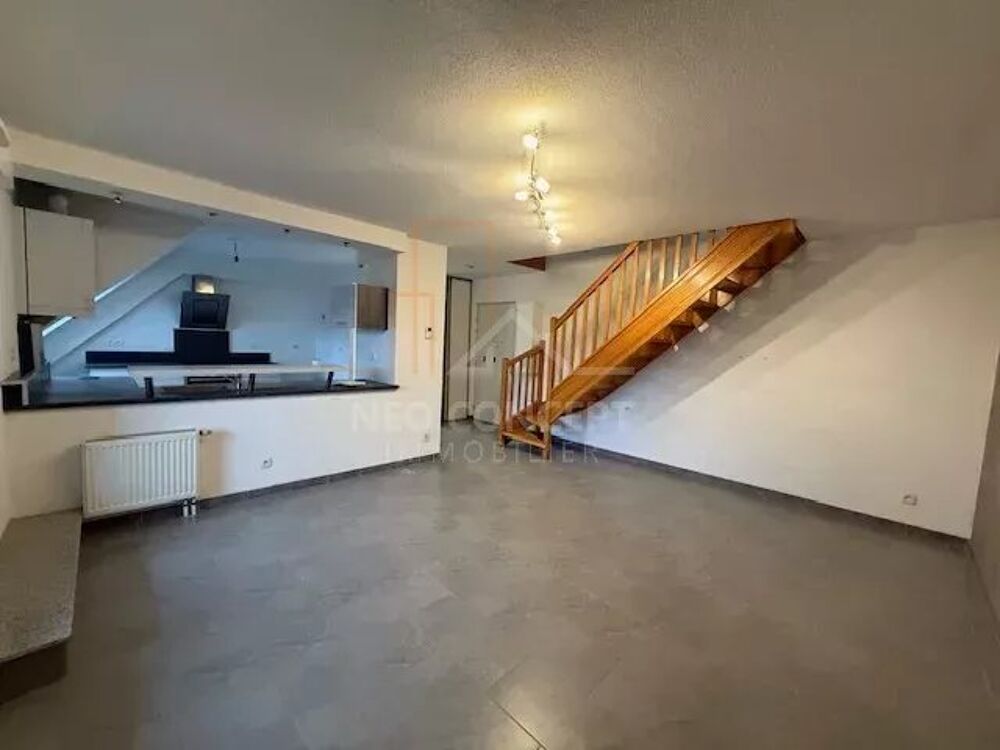 Location Appartement bel appartement duplex 3 pièces de 77m² + cave + garage Seltz
