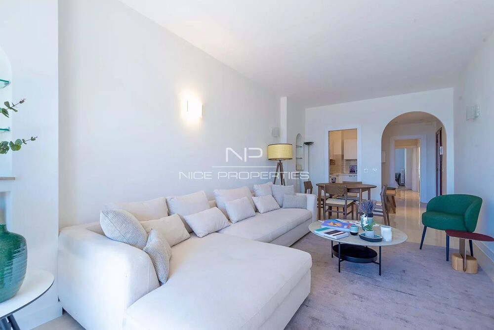 Vente Appartement Promenade des Anglais, beau 3 pièces sur terrasse vue mer Nice