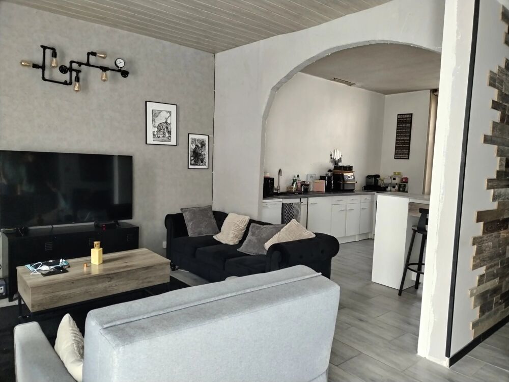 Vente Maison EXCLUSIVITÉ - MAISON DE VILLE 8 PIÈCES 4 CHAMBRES GRANGE ET JARD Égreville