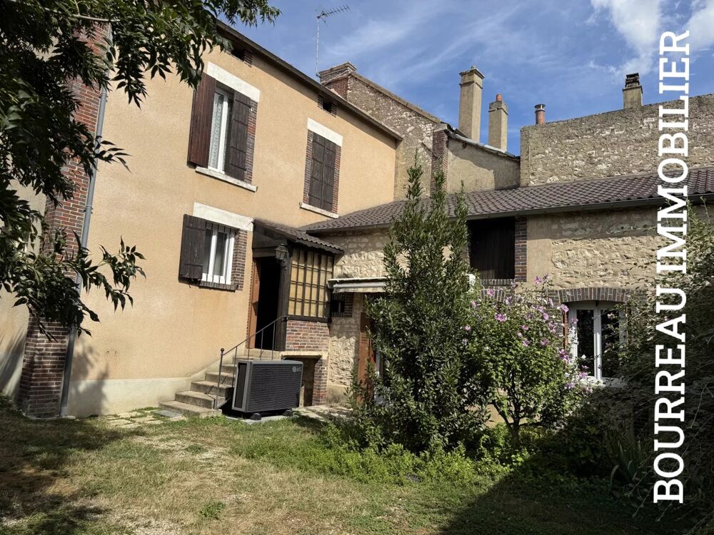 CENTRE DE LAROCHE SAINT CYDROINE