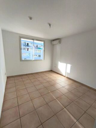  Appartement à louer 1 pièce 20 m²
