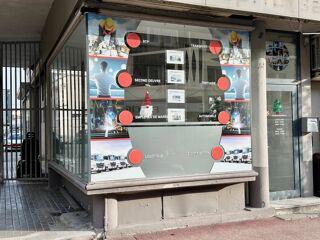  Immeuble  vendre 2 pices 77 m