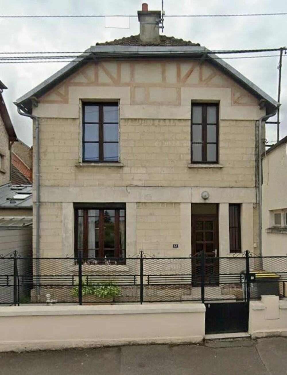 MAISON DE VILLE 4 PIÈCES - LAON