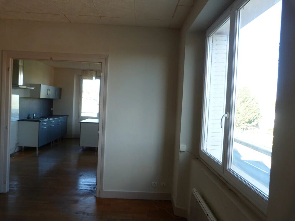 Vierzon centre - Ville : Appartement T.4 - 3 Chambres - 108 M²
