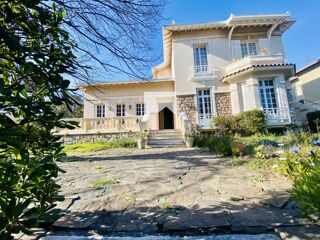  Villa  vendre 6 pices 200 m