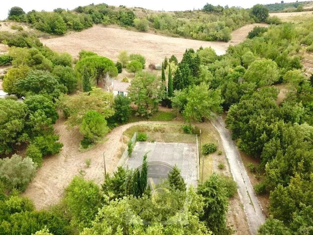 Maison T6 de 175 m² sur terrain de 2 ha avec piscine et tennis