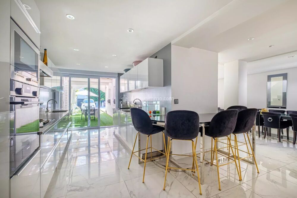 � vendre  Maison Villeurbanne (69100)