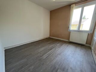  Appartement à louer 3 pièces 58 m²