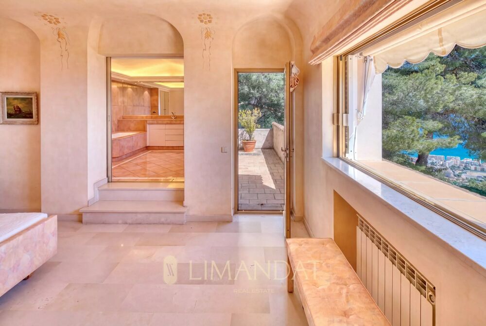 � vendre  Maison Roquebrune-Cap-Martin (06190)