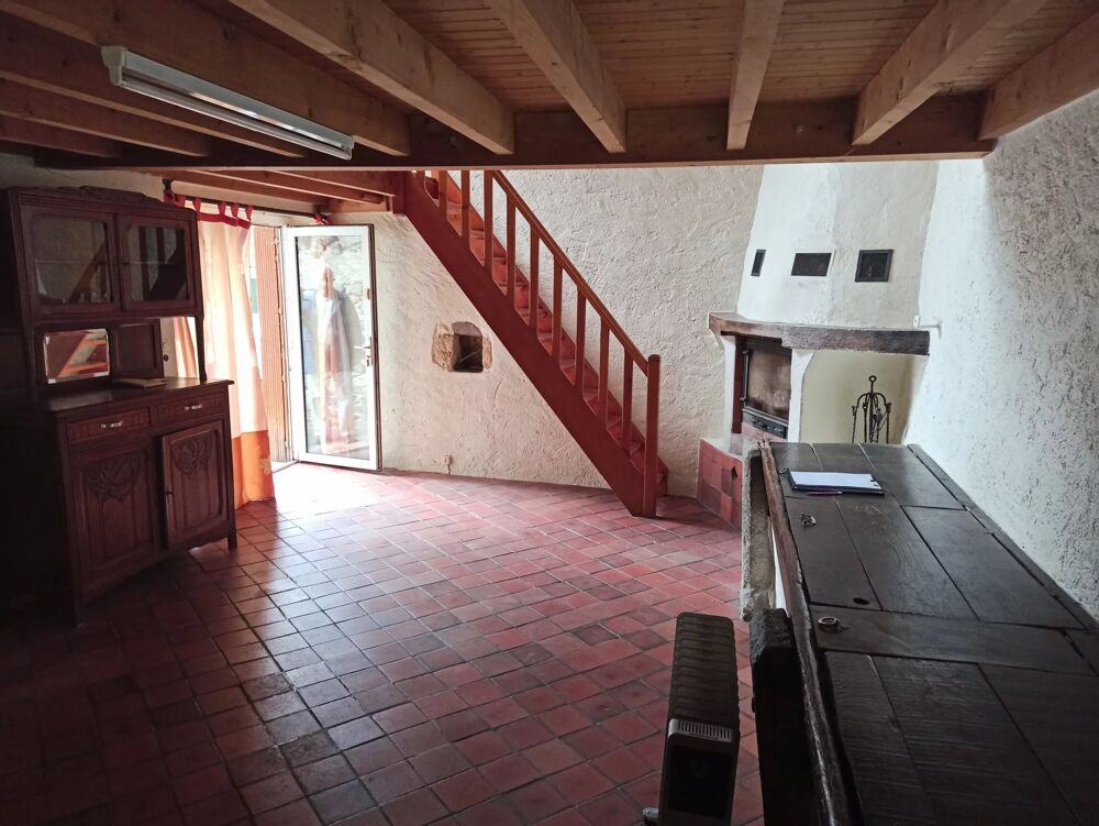 PETITE MAISON DE BOURG PROCHE BILLOM