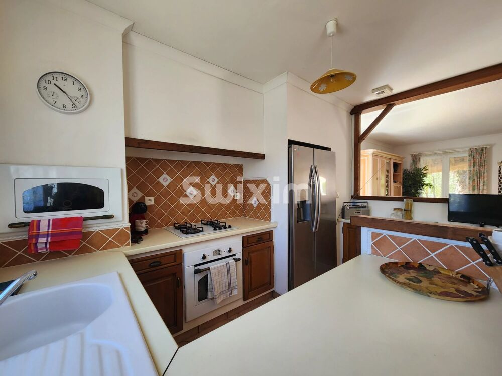 Vente Maison Belle maison de plain de pied avec jardin piscinable et garage.  Les arcs