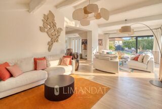  Maison à louer 6 pièces 281 m²