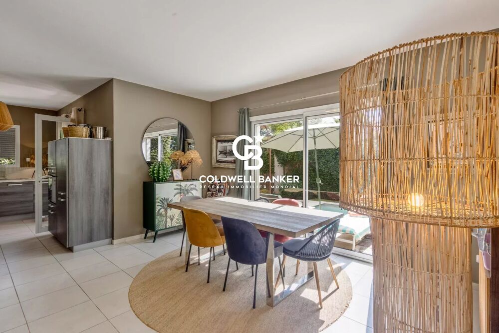 Grimaud, Maison de charme avec piscine