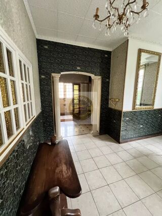  Immeuble  vendre 11 pices 350 m