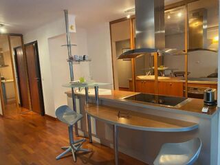  Appartement à louer 3 pièces 75 m²