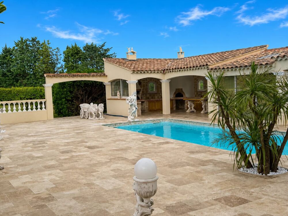 LE LUC  PROPRIÉTÉ AVEC PISCINE, DÉPENDANCE DE 75 M² ET TERRAIN