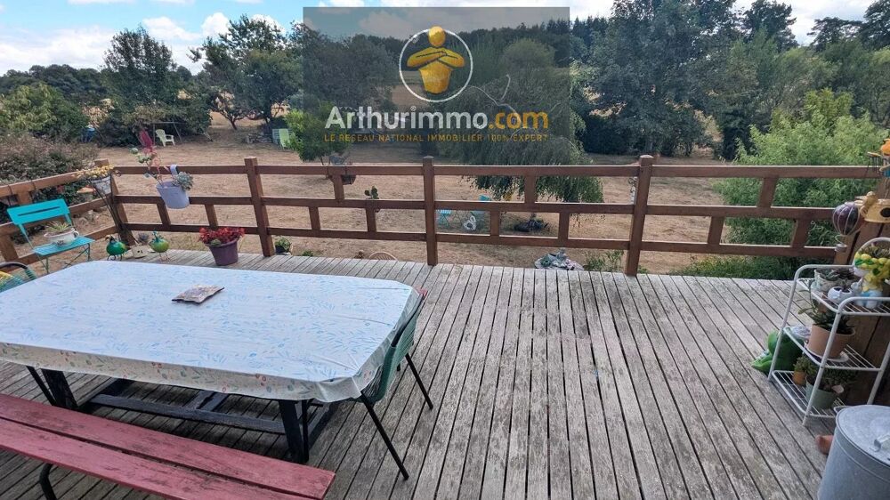 ENSEMBLE DE 2 MAISONS, HANGAR, TERRAIN 8 700M2 AU CALME