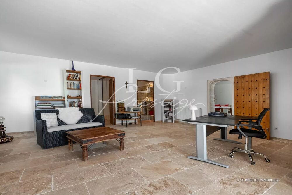 � vendre  Maison Saint-Paul-en-For�t (83440)