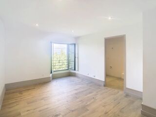  Appartement à vendre 4 pièces 130 m²