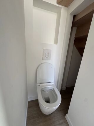  Appartement à louer 3 pièces 65 m²