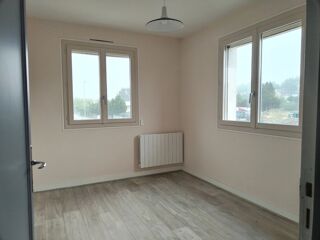  Appartement à louer 4 pièces 91 m²