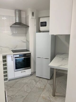  Appartement à louer 3 pièces 46 m²
