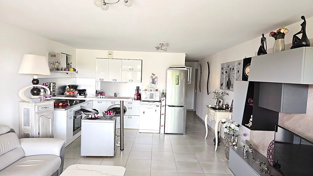 Bel appartement contemporain au Lavandou