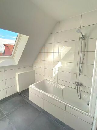  Appartement à louer 3 pièces 60 m²