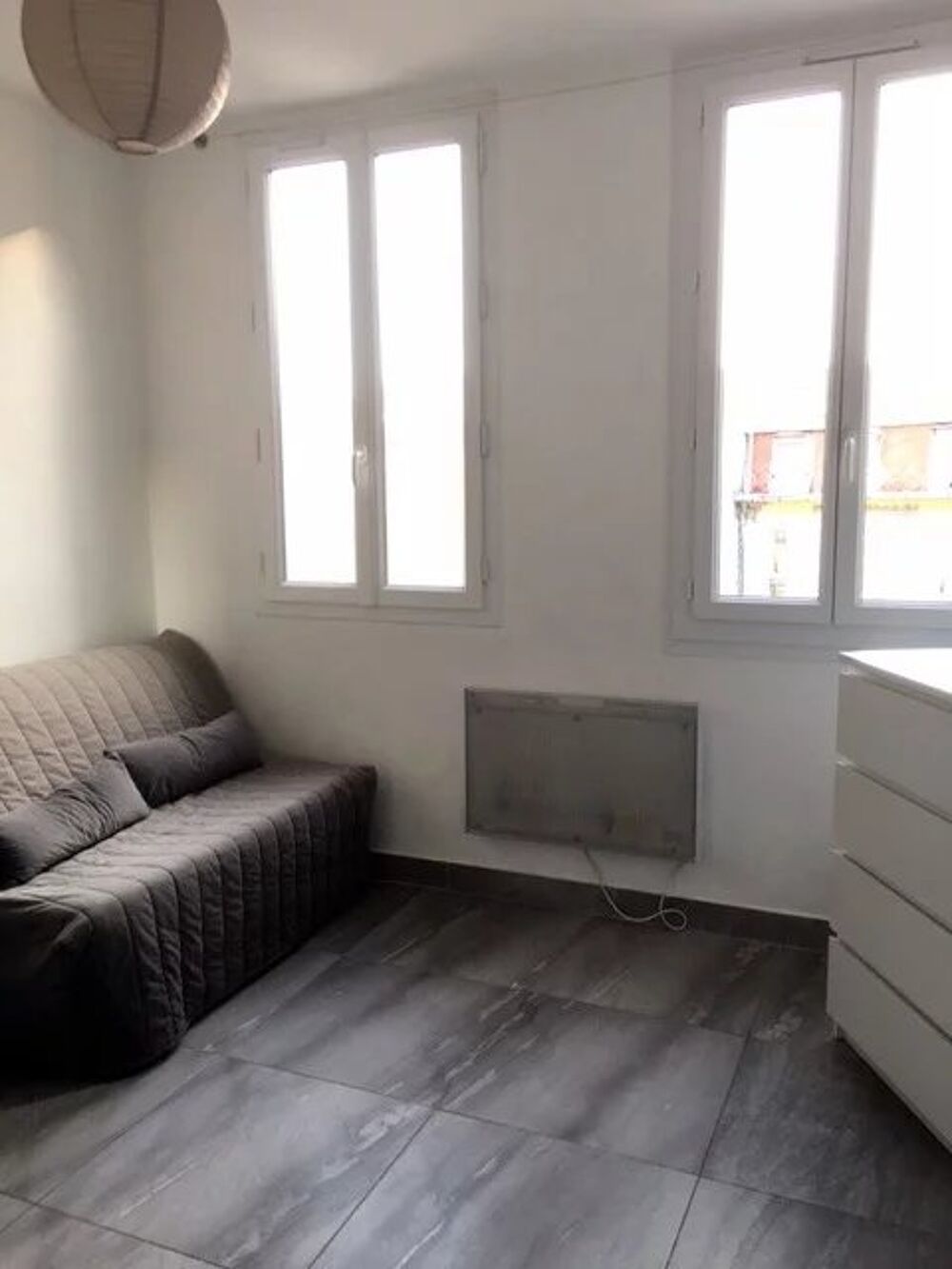 Location Appartement Studio au dernier étage avec vue Nice