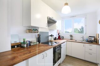 Appartement à louer 3 pièces 74 m²
